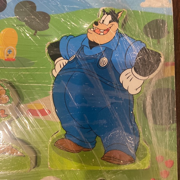 Melissa & Doug Mickey Mouse Clubhouse Wooden Figure Puzzle. - Picture 7 of 10